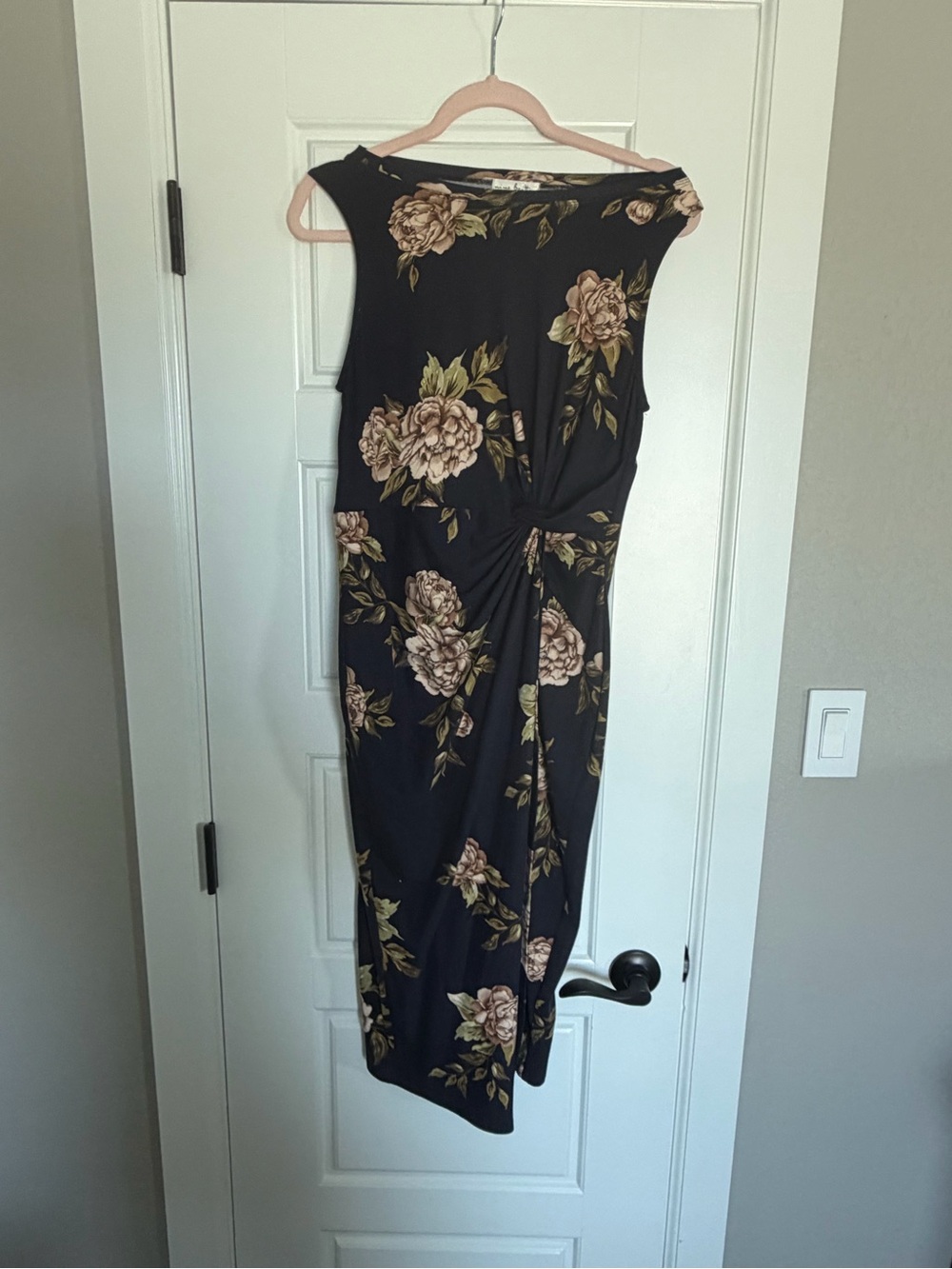 nine britton blue Floral Midi Dress with Rosette Print and Side Twist